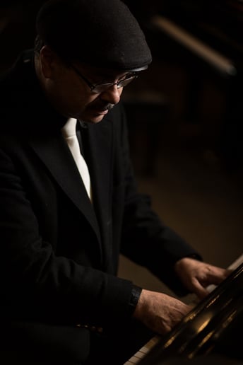 Gallery photo 1 of Alan Brecker