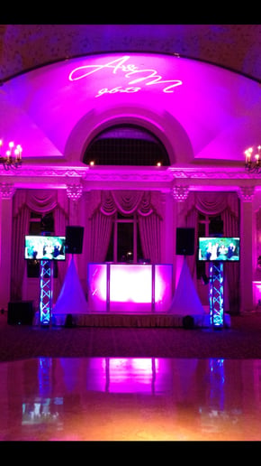 Gallery photo 52 of Alan Keith Entertainment & Photo Booths