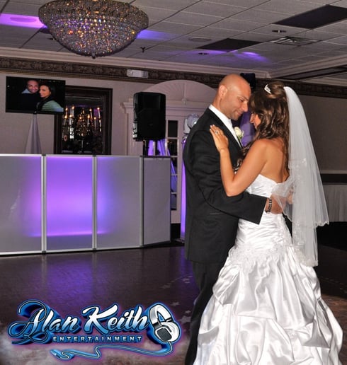 Gallery photo 86 of Alan Keith Entertainment & Photo Booths