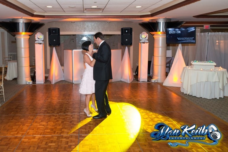 Gallery photo 51 of Alan Keith Entertainment & Photo Booths