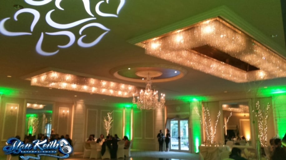 Gallery photo 46 of Alan Keith Entertainment & Photo Booths
