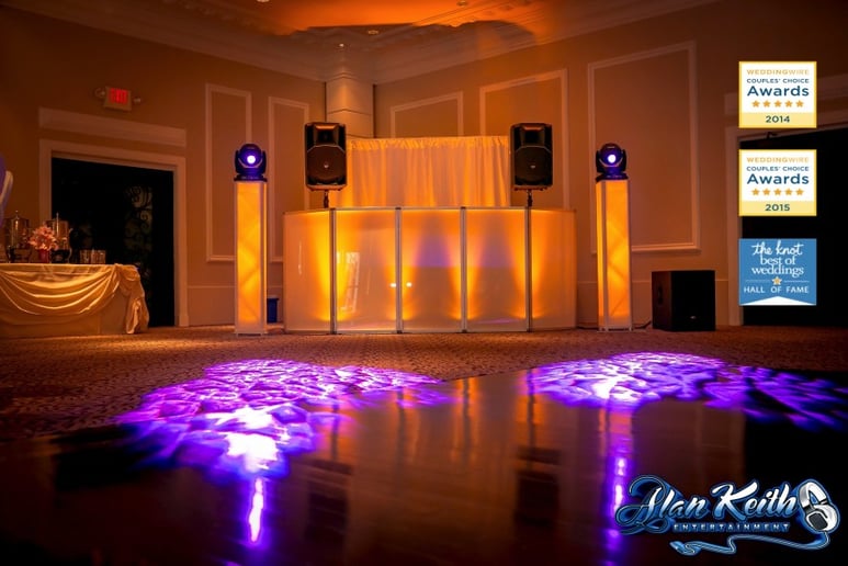 Gallery photo 34 of Alan Keith Entertainment & Photo Booths