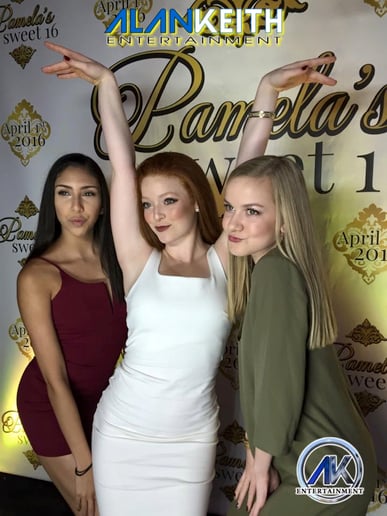 Gallery photo 35 of Alan Keith Entertainment & Photo Booths