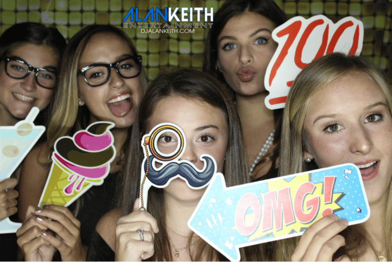 Gallery photo 25 of Alan Keith Entertainment & Photo Booths