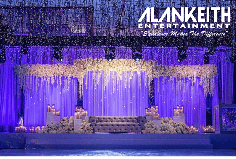 Gallery photo 10 of Alan Keith Entertainment & Photo Booths