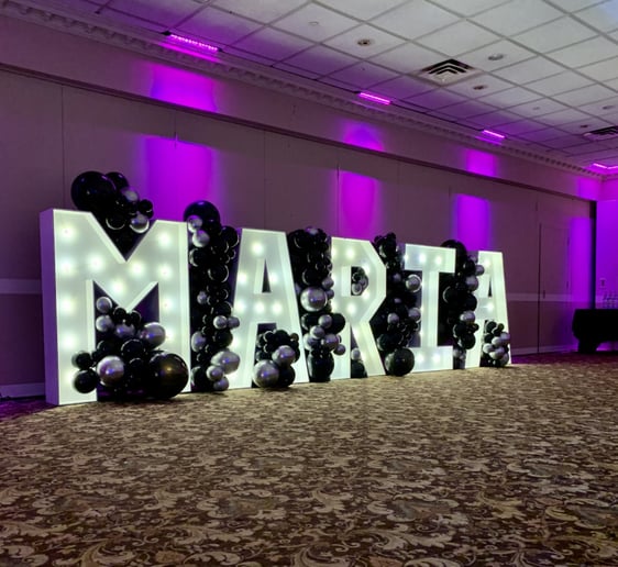 Gallery photo 9 of Alan Keith Entertainment & Photo Booths