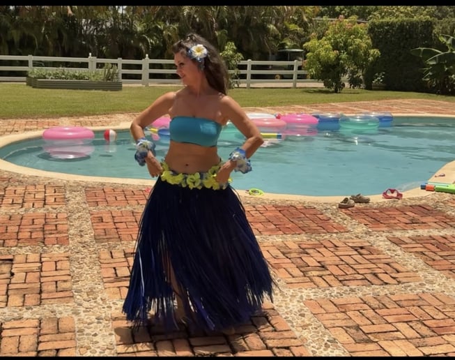 Gallery photo 8 of Alaula Hula Dancers