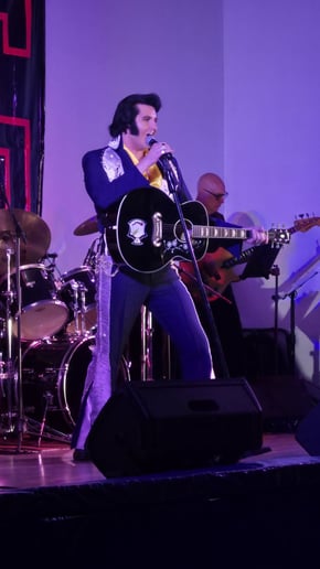 Gallery photo 2 of Alberti Elvis Tribute