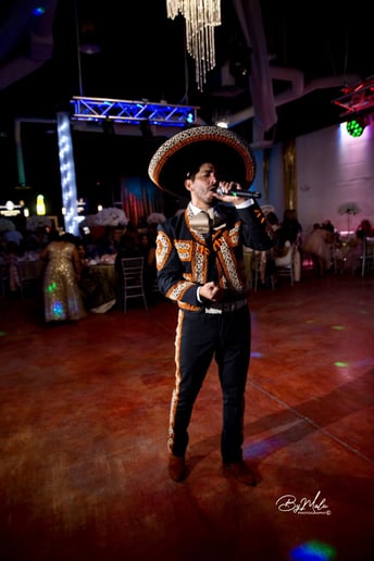 Gallery photo 8 of El Charro de Las Vegas Alberto Soler!