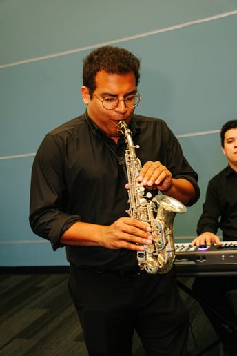 Gallery photo 7 of Alessandro Di Costanzo Music & Entertainment