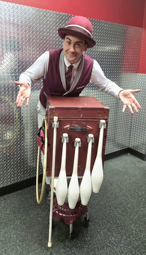 Gallery photo 2 of Alex Bistrevsky - Variety Circus & Vaudeville