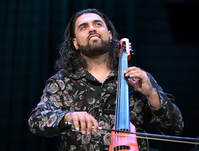 Gallery photo 2 of Alex Cousins – Acoustic & Electric Cellist