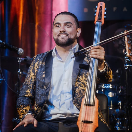 Gallery photo 5 of Alex Cousins – Acoustic & Electric Cellist