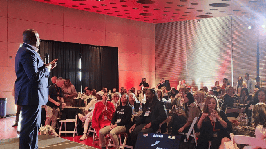 Gallery photo 7 of Alex Dumas | Keynote Speaker & Emcee
