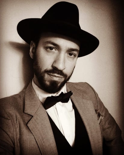 Gallery photo 1 of Alex Simon - Gypsy Jazz Guitar