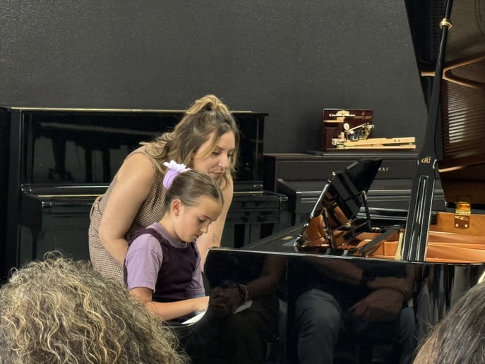 Gallery photo 1 of Alex Villalba, Pianist