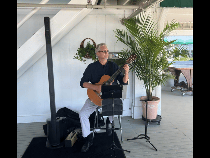 Gallery photo 6 of Alex Vlassenkov Classical and Jazz Guitarist