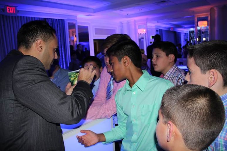 Gallery photo 12 of Alex Voz Professional Mentalist