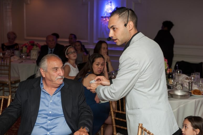 Gallery photo 9 of Alex Voz Professional Mentalist