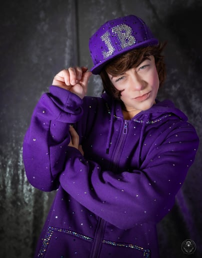 Gallery photo 8 of Alexander the Great Aerial Drag King