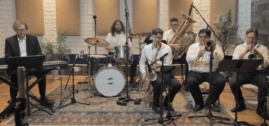Gallery photo 1 of Alexander's Ragtime Band
