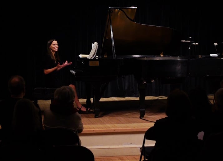 Gallery photo 1 of Alexandra Saraceno, pianist