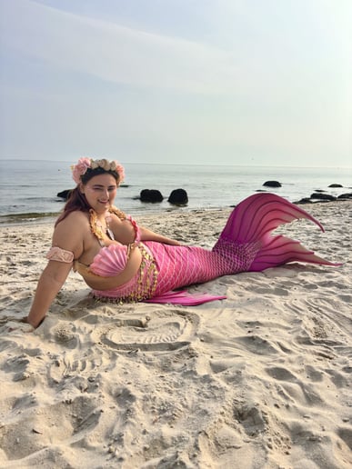 Gallery photo 9 of Alexandra the Mermaid