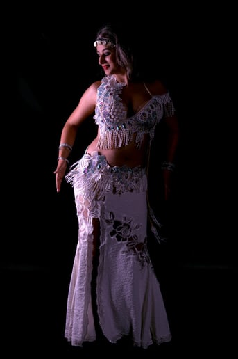 Gallery photo 1 of Alexandra the Romanian Bellydancer