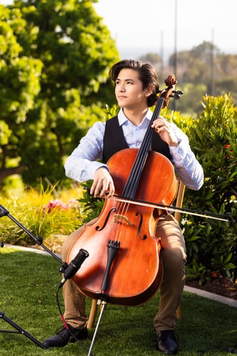 Gallery photo 1 of AlexPlaysCello