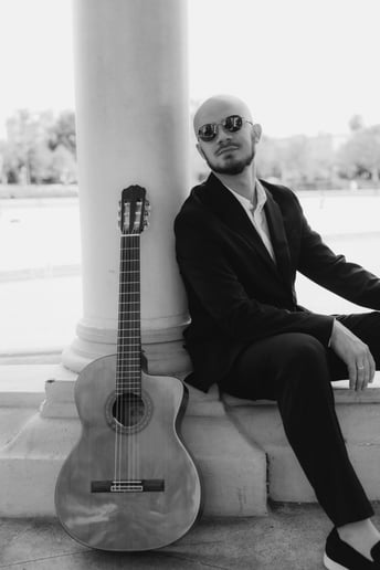Gallery photo 2 of Multi-Style Guitarist