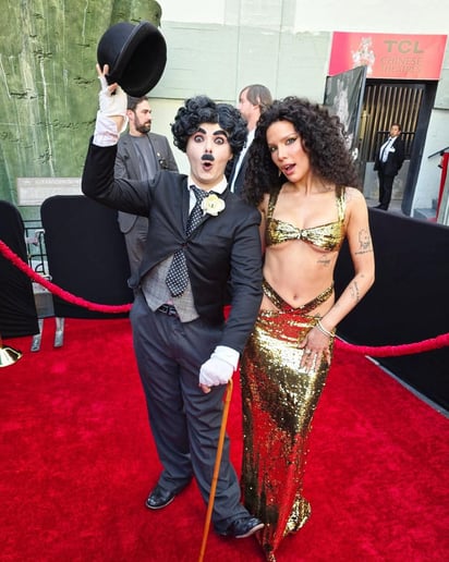 Gallery photo 5 of Allen Waiserman as Charlie Chaplin
