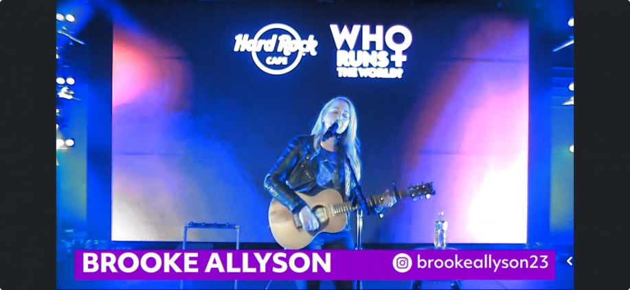 Gallery photo 1 of Brooke Allyson