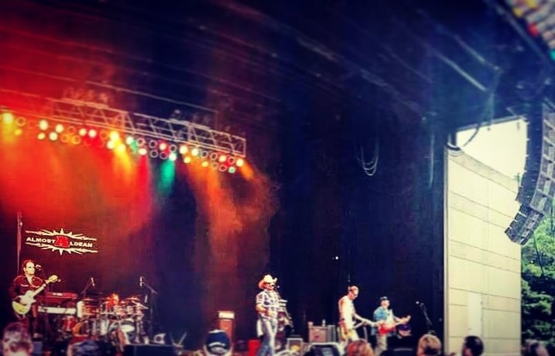 Gallery photo 7 of Almost Aldean