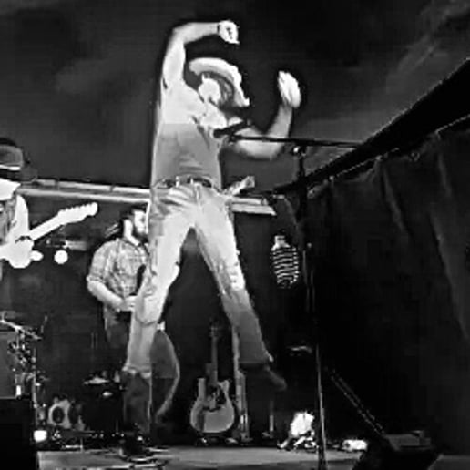 Gallery photo 9 of Almost Aldean