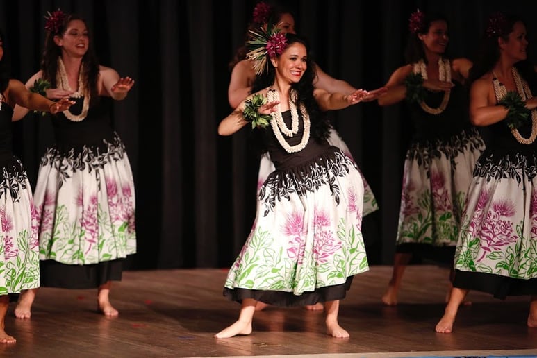Gallery photo 10 of Aloha Dancers