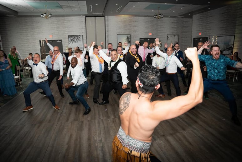 Gallery photo 10 of Aloha Islanders