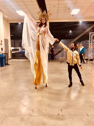 Gallery photo 4 of Lady Long Legs