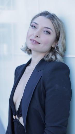 Gallery photo 3 of Amanda Achen (classical / jazz / contemporary)