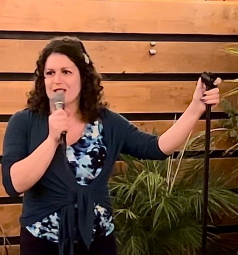 Gallery photo 1 of Amanda Karen, Standup Comedian