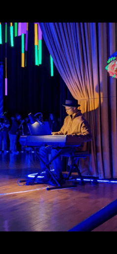 Gallery photo 1 of AJ Piano Works - Restaurant, Bar, & Hotel Lounge Pianist & Singer