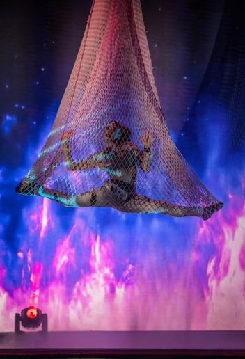Gallery photo 10 of Amazing Acrobatics & Aerial