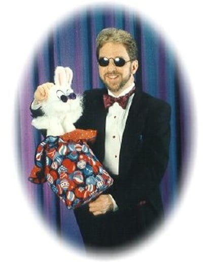 Gallery photo 1 of Amazing Jeffo: Not Your Typical Blind Magician