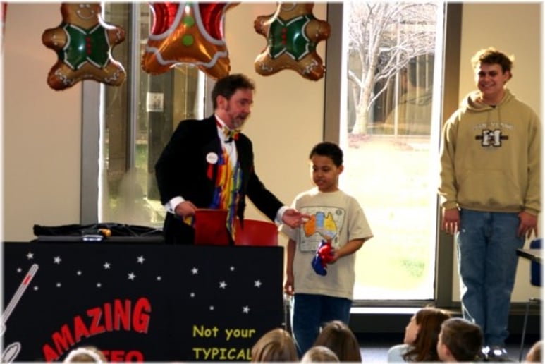 Gallery photo 7 of Amazing Jeffo: Not Your Typical Blind Magician