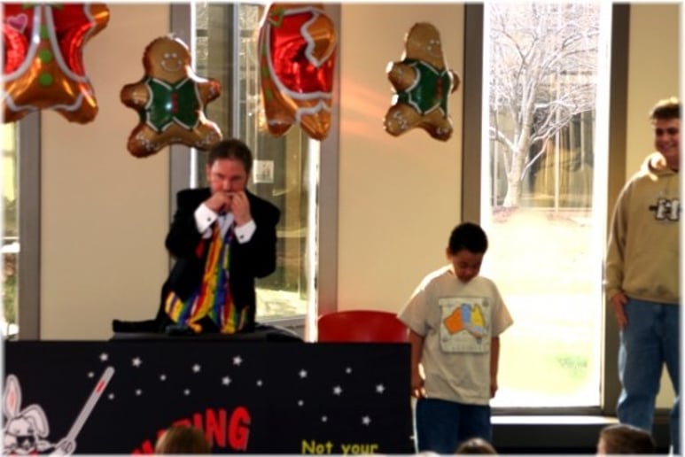 Gallery photo 8 of Amazing Jeffo: Not Your Typical Blind Magician