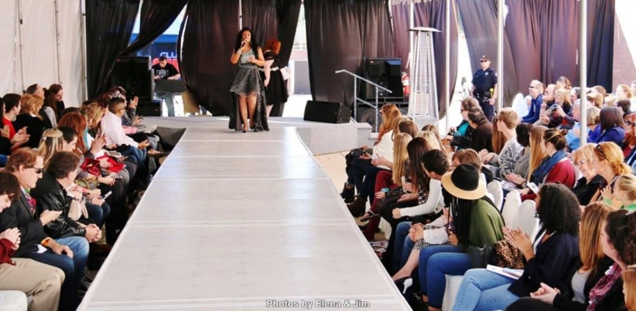 Gallery photo 7 of Amber D and The Experience