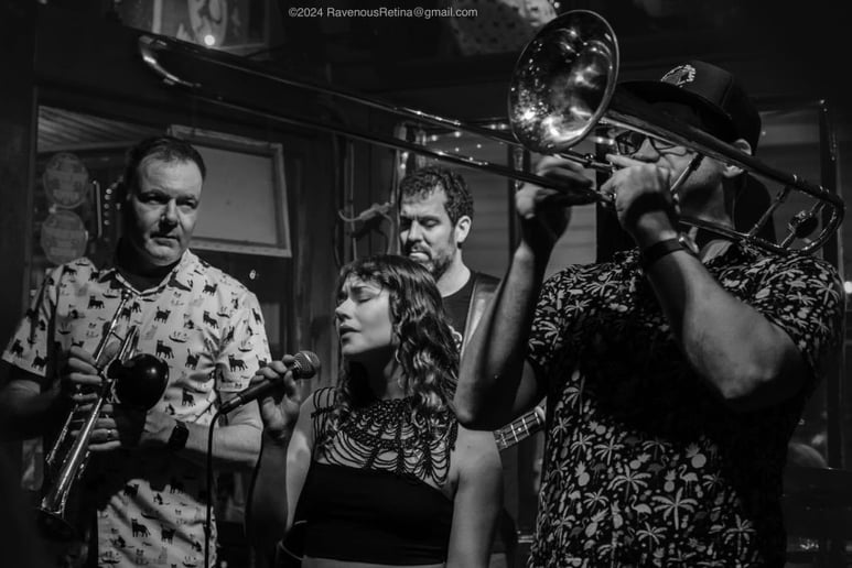 Gallery photo 3 of Amber Rachelle & The Sweet Potatoes