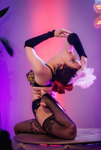Gallery photo 4 of Lola LaColombe, Ambient Performer