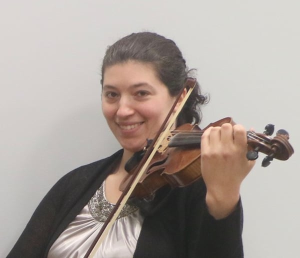 Gallery photo 1 of Amelia Muccia - Violinist