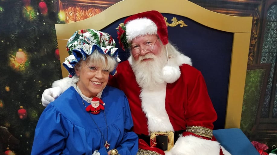 Gallery photo 40 of AmerEvents Sant-A-Grams