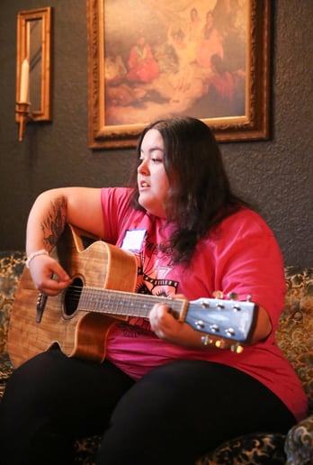 Gallery photo 4 of Ameri Shaye Music